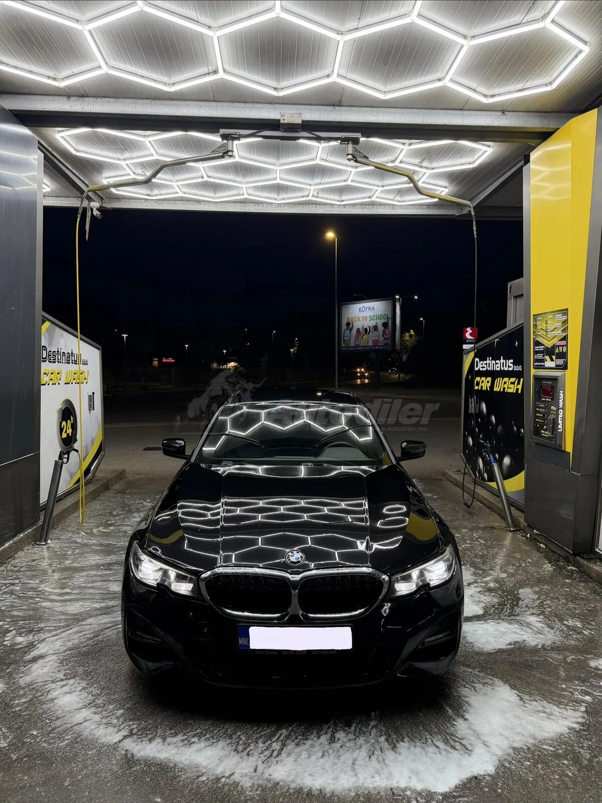 BMW 320d xDrive 2.0d M-Sport paket, 2020 – фото 1 из 6