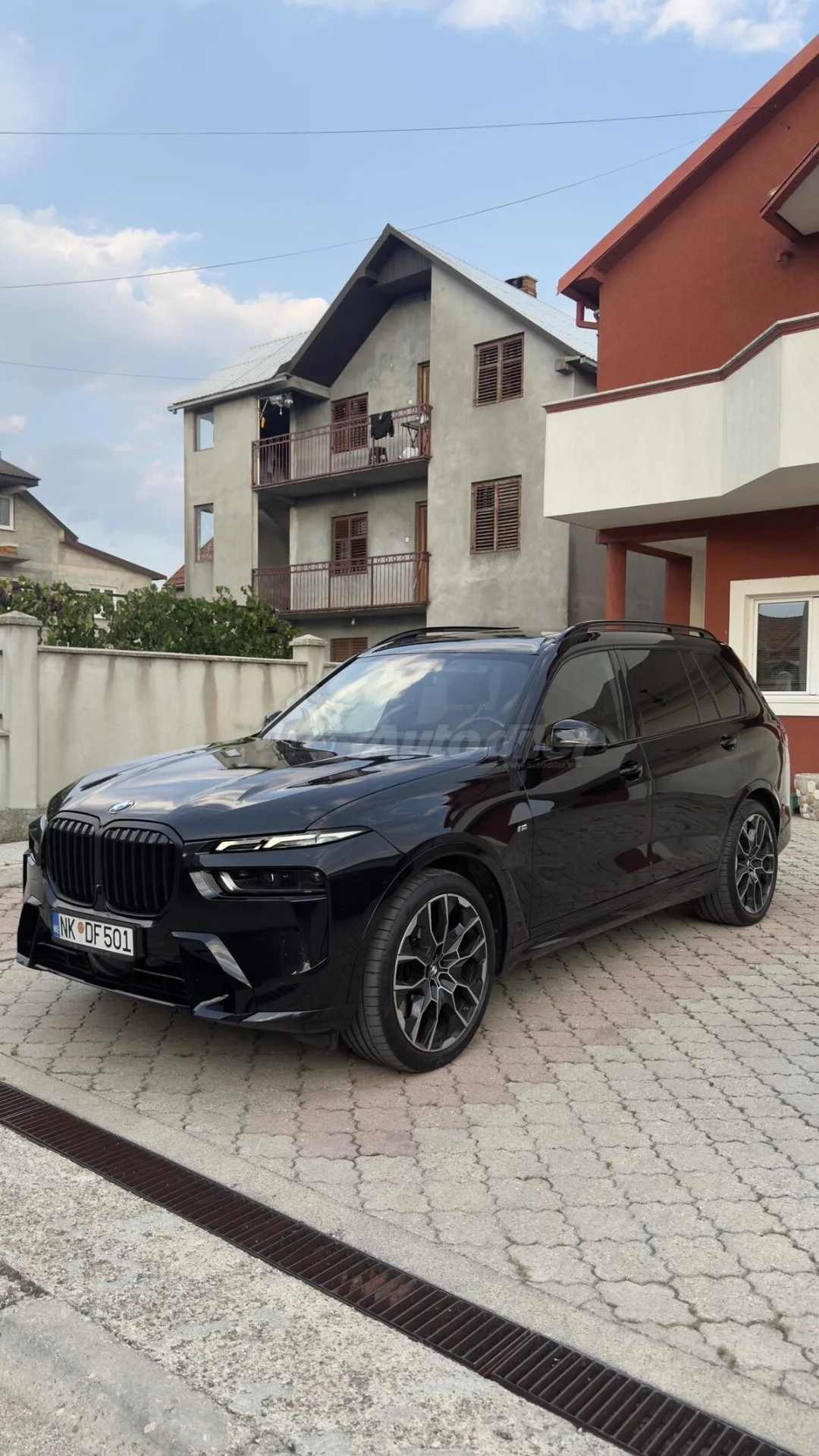 BMW X7 40d, 2022 – fotografija 1 od 6